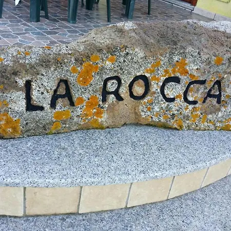 アパート La Rocca カステルサルド